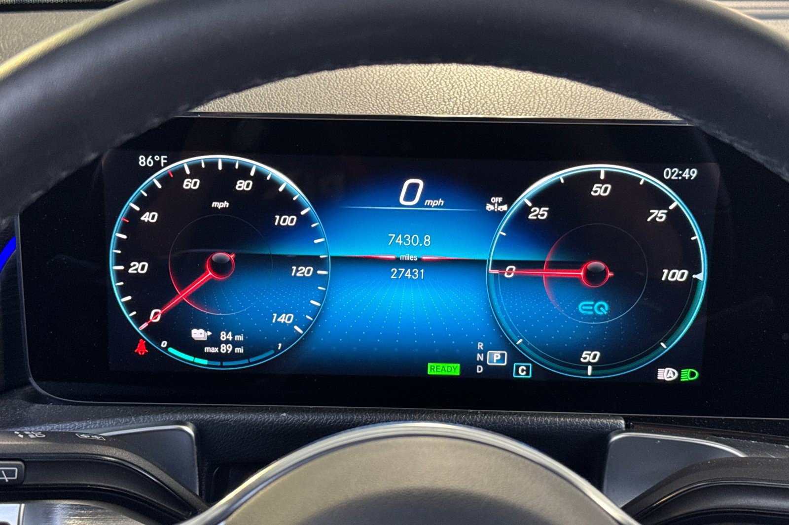 Used 2023 Mercedes-Benz EQB 300 4MATIC image 23