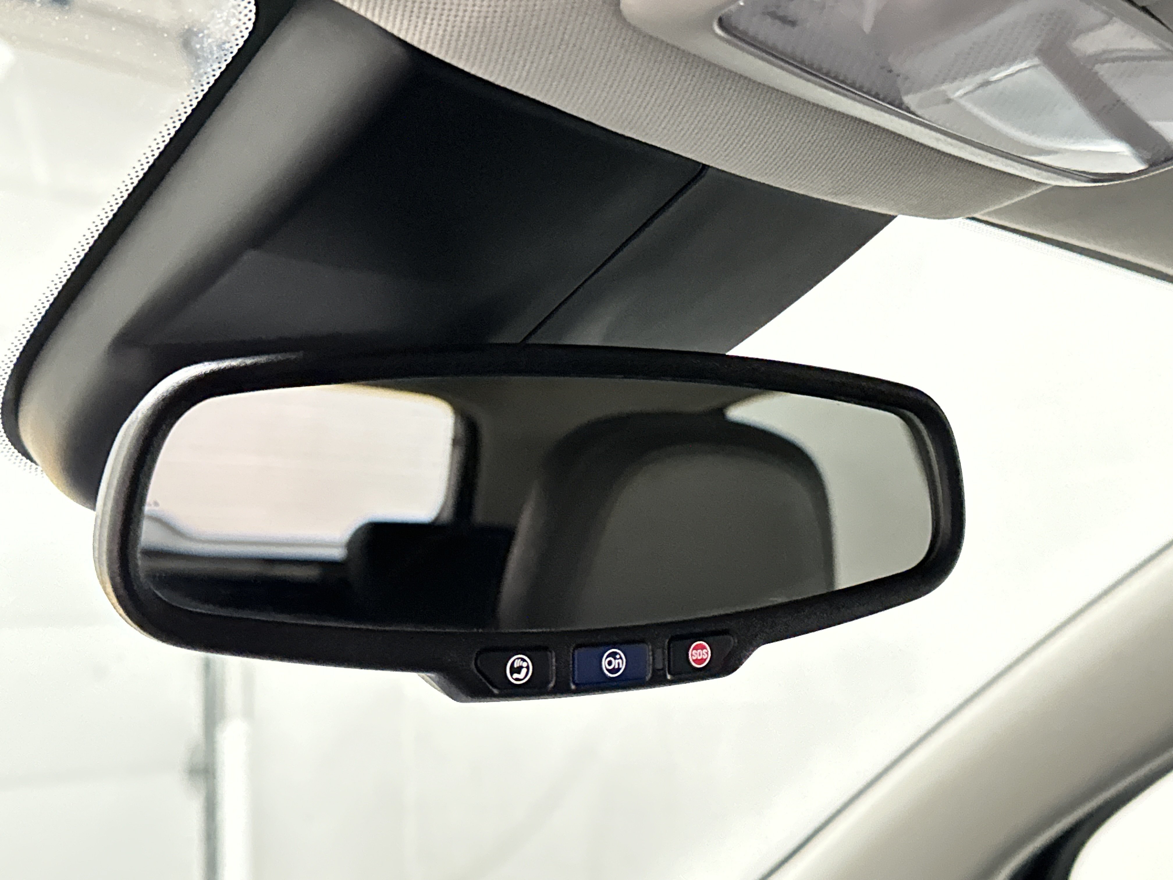 Used 2016 Buick Encore FWD image 29