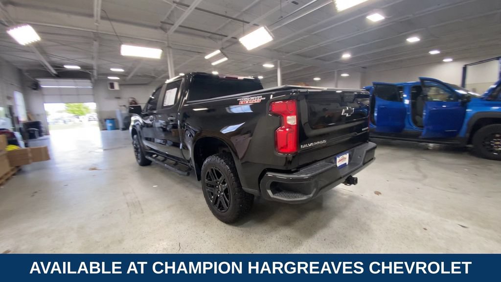 Used 2022 Chevrolet Silverado 1500 Custom Trail Boss AWD/4WD image 9