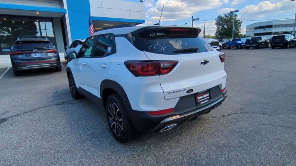 New 2025 Chevrolet TrailBlazer ACTIV w/ Convenience Package image 7