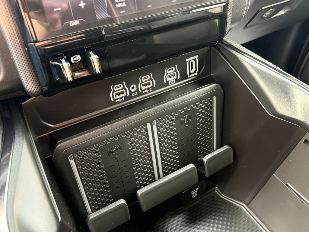 Used 2025 RAM 2500 Limited w/ Cold Weather Group image 25