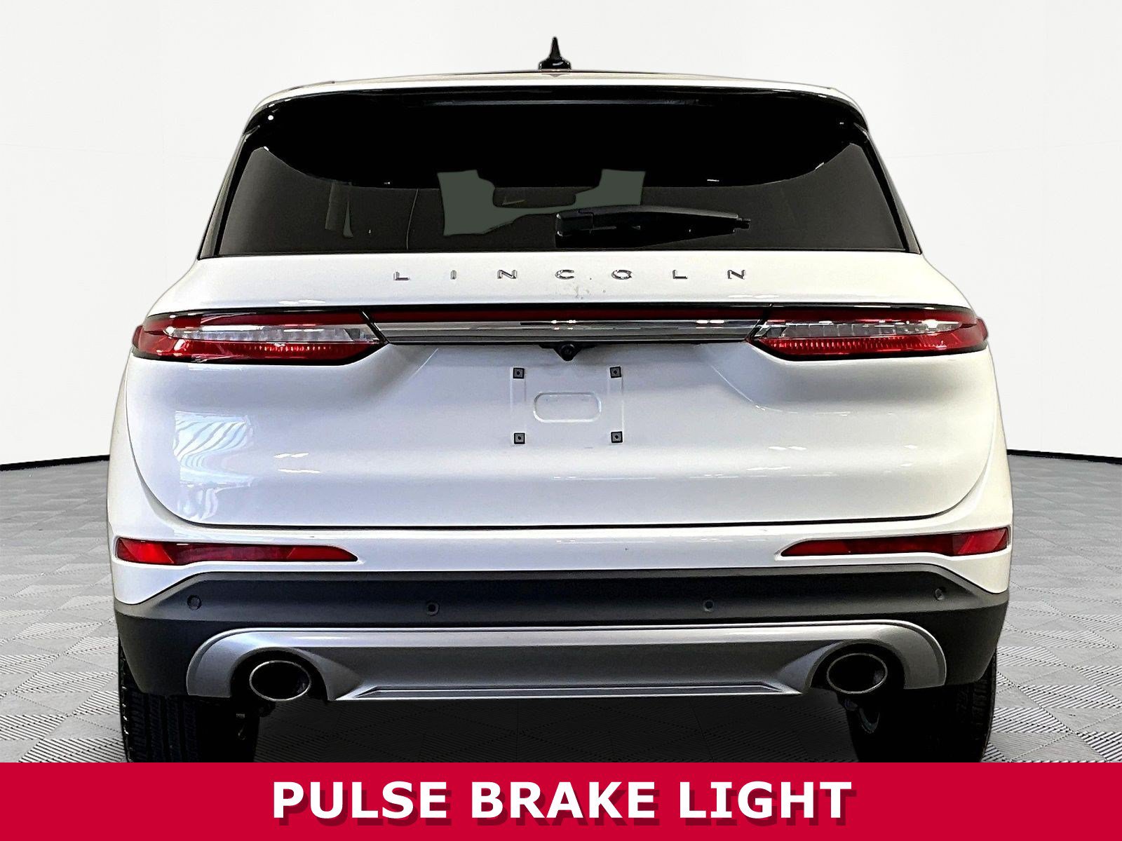 Used 2024 Lincoln Corsair FWD image 5