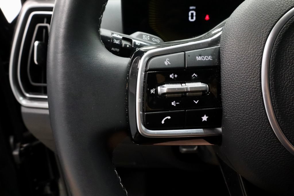 Used 2025 Kia Sorento X-Line EX AWD/4WD image 28