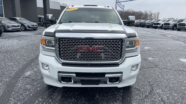 Used 2016 GMC Sierra 3500 Denali image 9