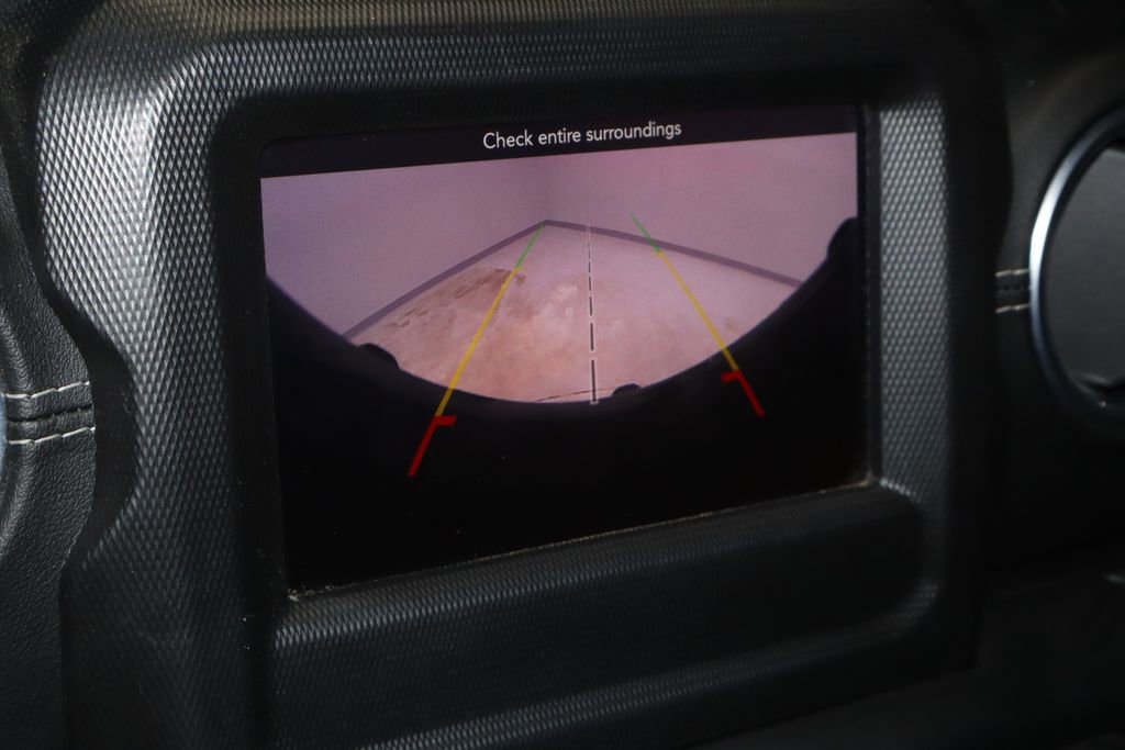 Used 2018 Jeep Wrangler Unlimited Sahara w/ Cold Weather Group image 3