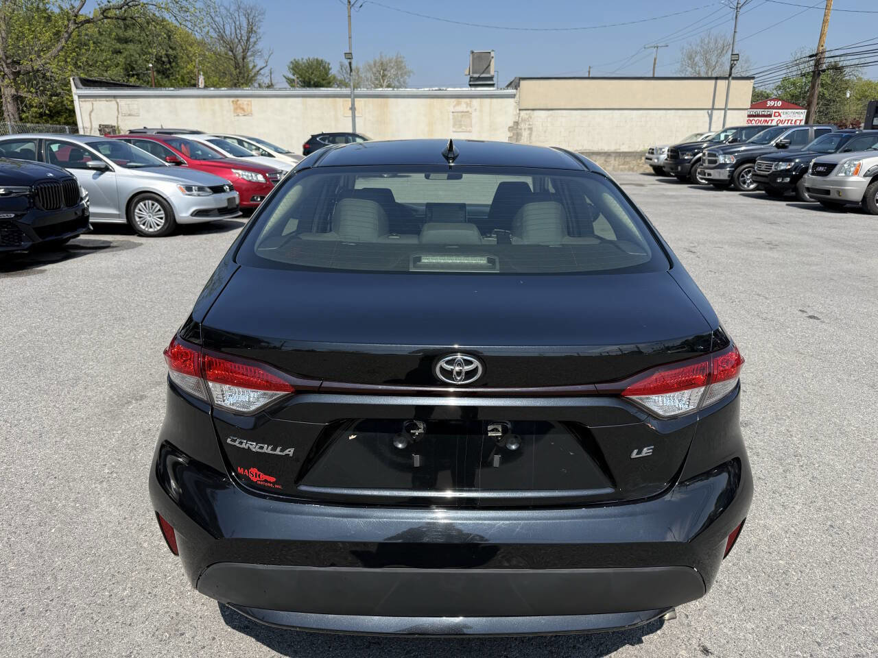Used 2021 Toyota Corolla LE w/ Carpet Mat Package (TMS) FWD image 4