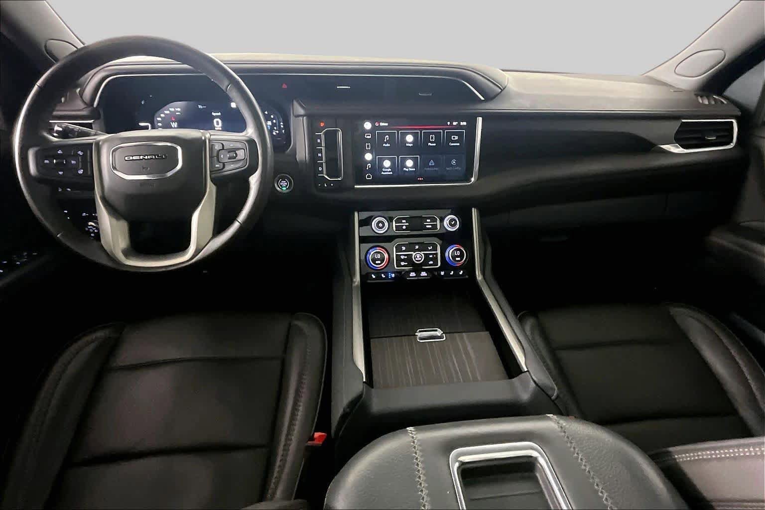 Used 2022 GMC Yukon XL Denali AWD/4WD image 15