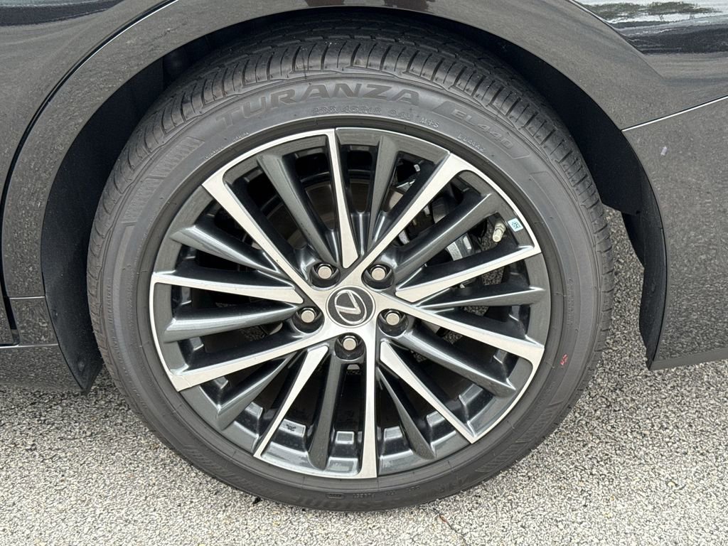 Used 2025 Lexus ES 350 w/ Premium Package image 31