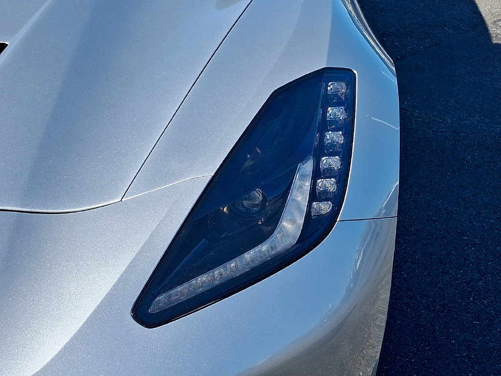 Used 2019 Chevrolet Corvette Stingray Convertible w/ 2LT Preferred Equipment Group RWD image 9