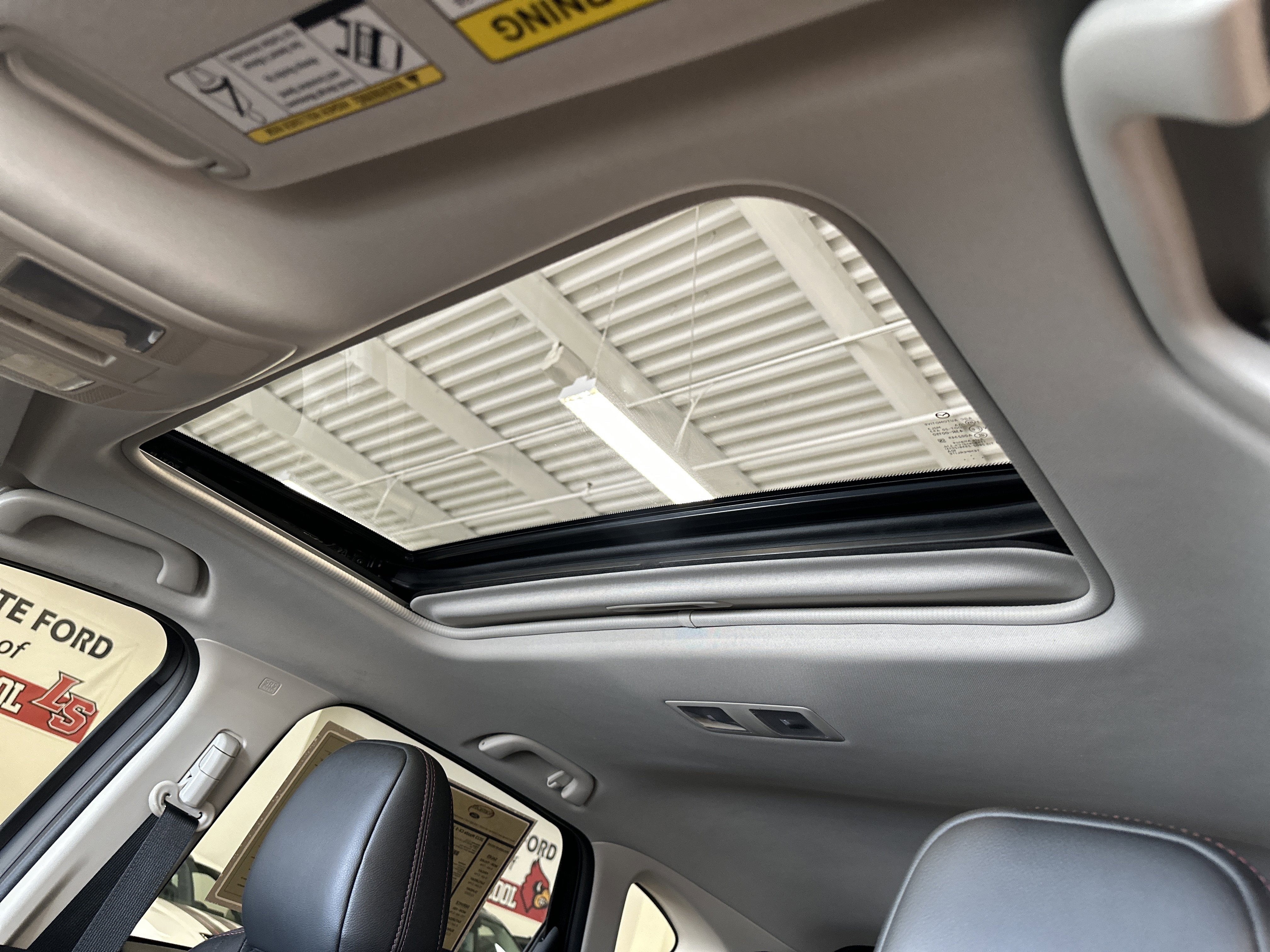 Used 2023 MAZDA CX-5 Carbon Edition image 4