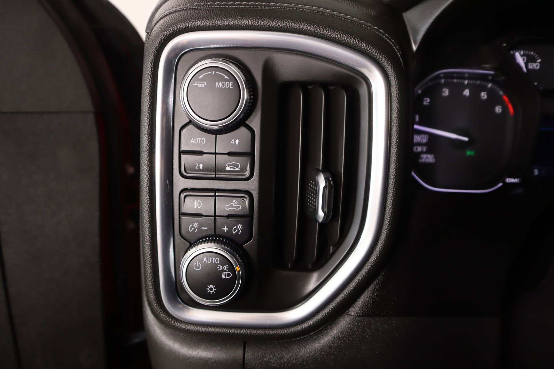 Used 2021 GMC Sierra 1500 Elevation image 8