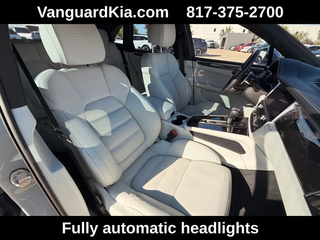 Used 2024 Porsche Macan GTS image 31