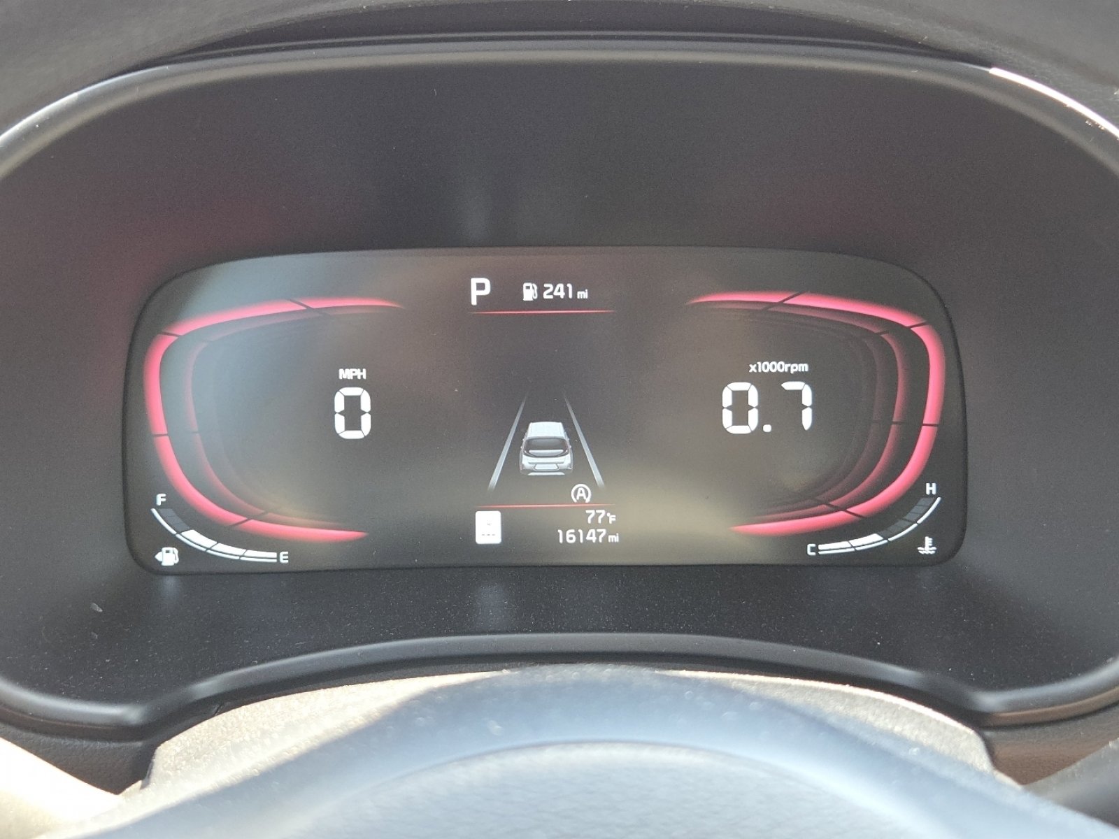 Used 2025 Kia Soul LX w/ LX Technology Package FWD image 28