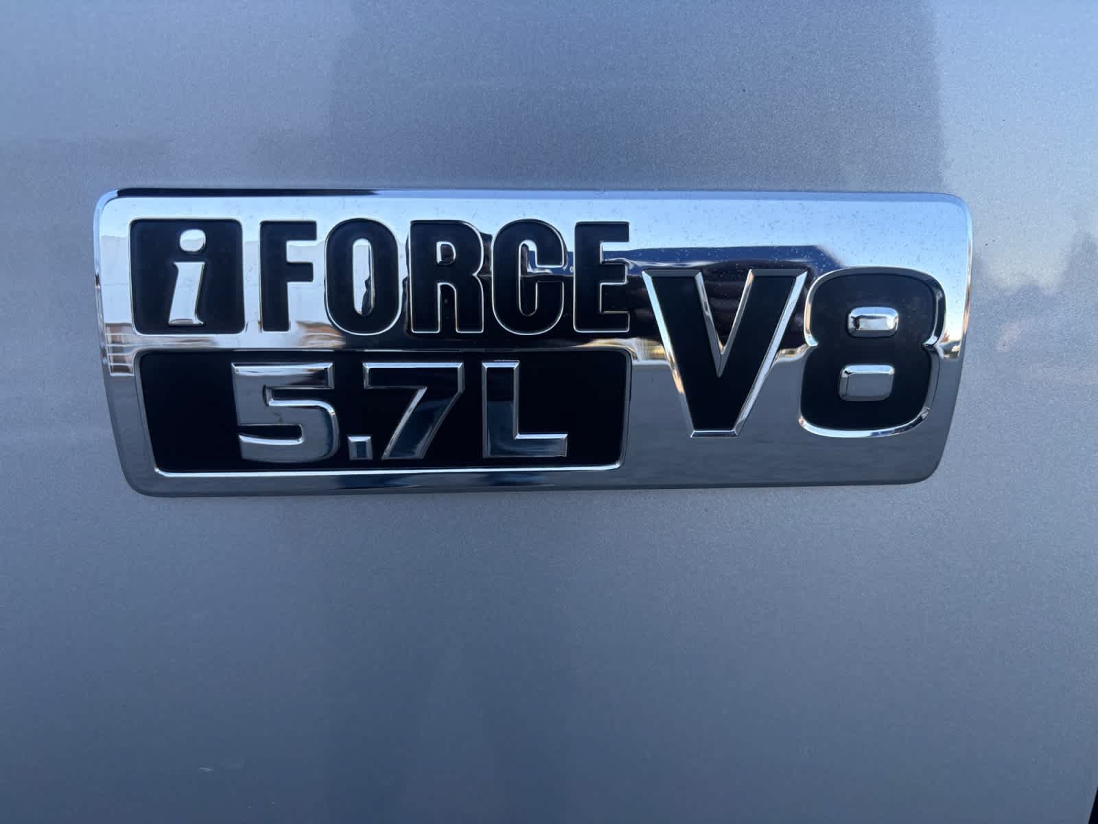 Used 2020 Toyota Tundra 4x4 CrewMax image 26