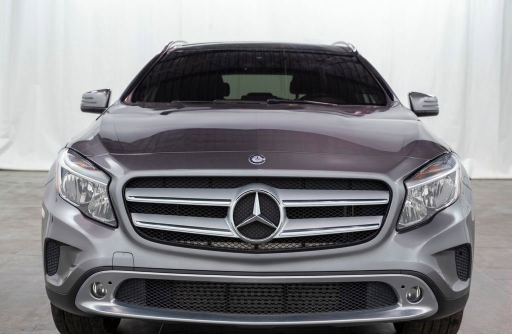 Used 2016 Mercedes-Benz GLA 250 4MATIC image 2
