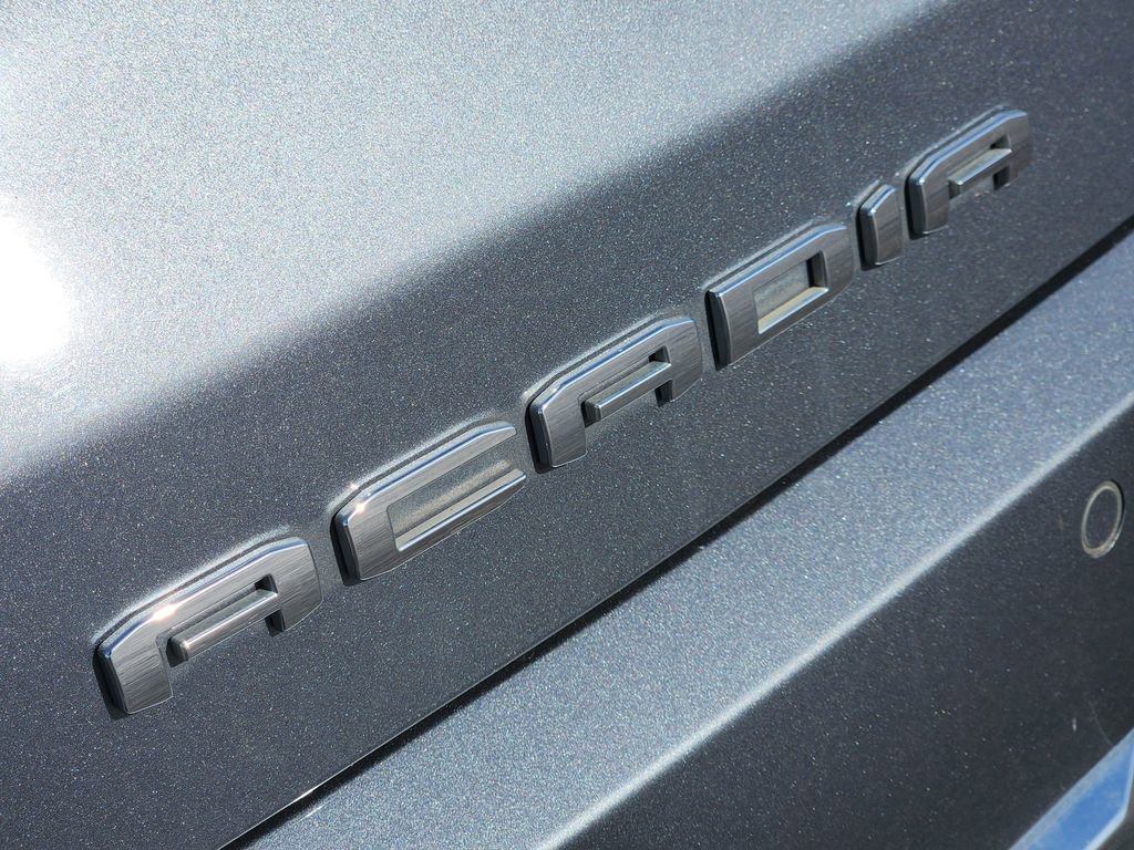 Used 2021 GMC Acadia Denali w/ Denali Technology Package image 11