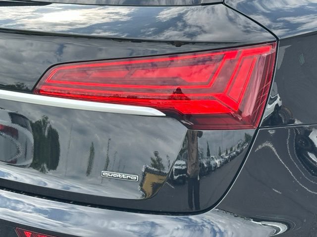Used 2023 Audi Q5 2.0T Premium w/ Convenience Package AWD/4WD image 16