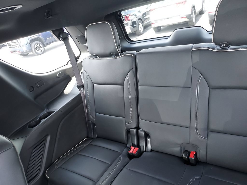 Used 2026 GMC Yukon Elevation AWD/4WD image 24