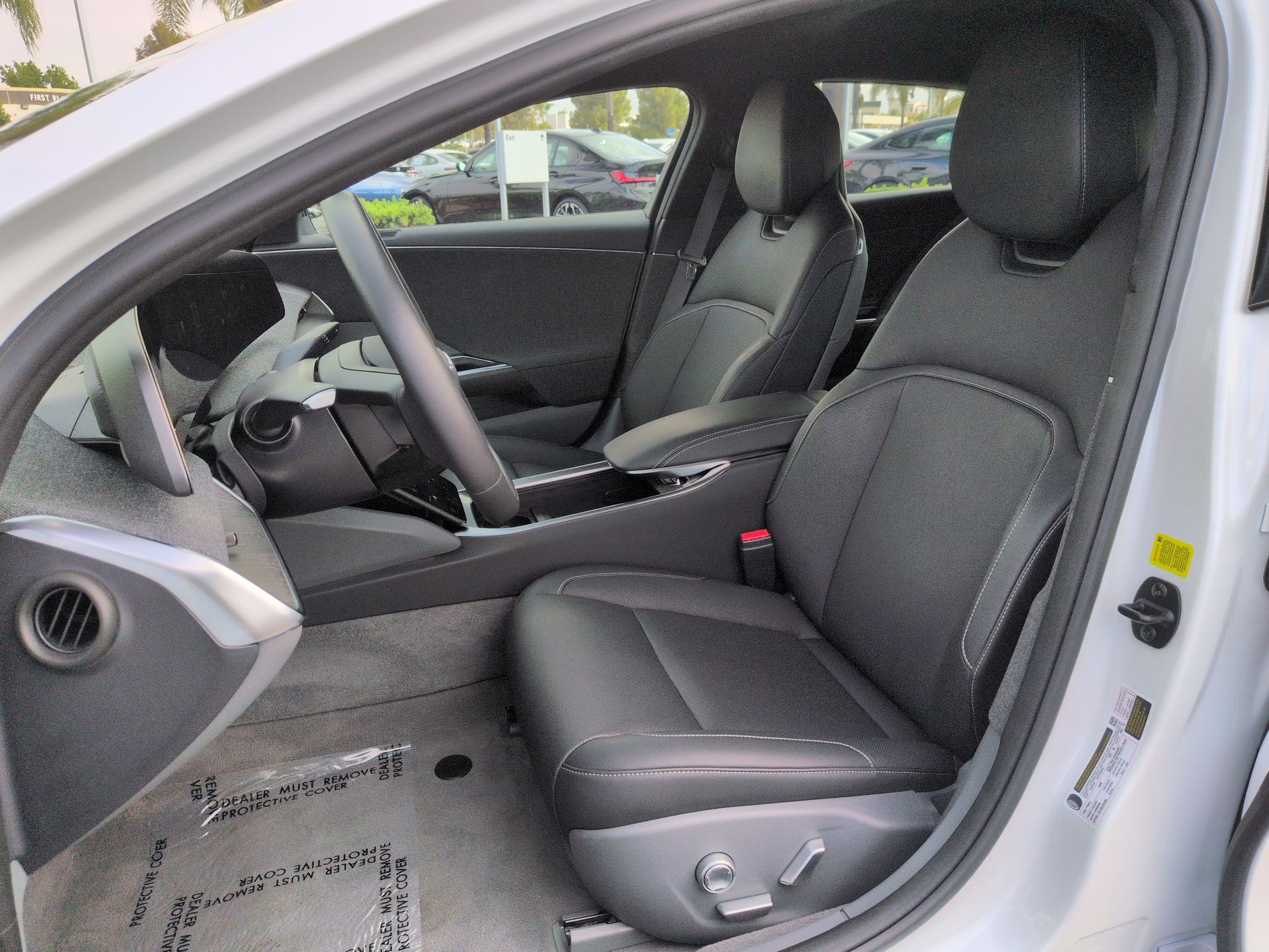 Used 2024 Lucid Air Touring AWD/4WD image 16
