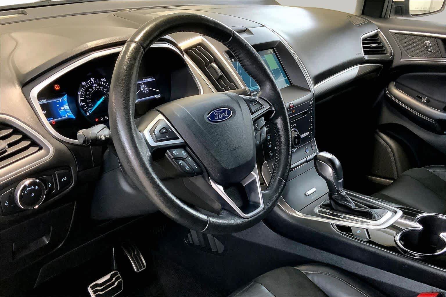Used 2016 Ford Edge Sport w/ Equipment Group 401A AWD/4WD image 17