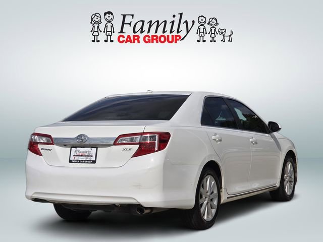 Used 2014 Toyota Camry XLE w/ Leather Package image 4