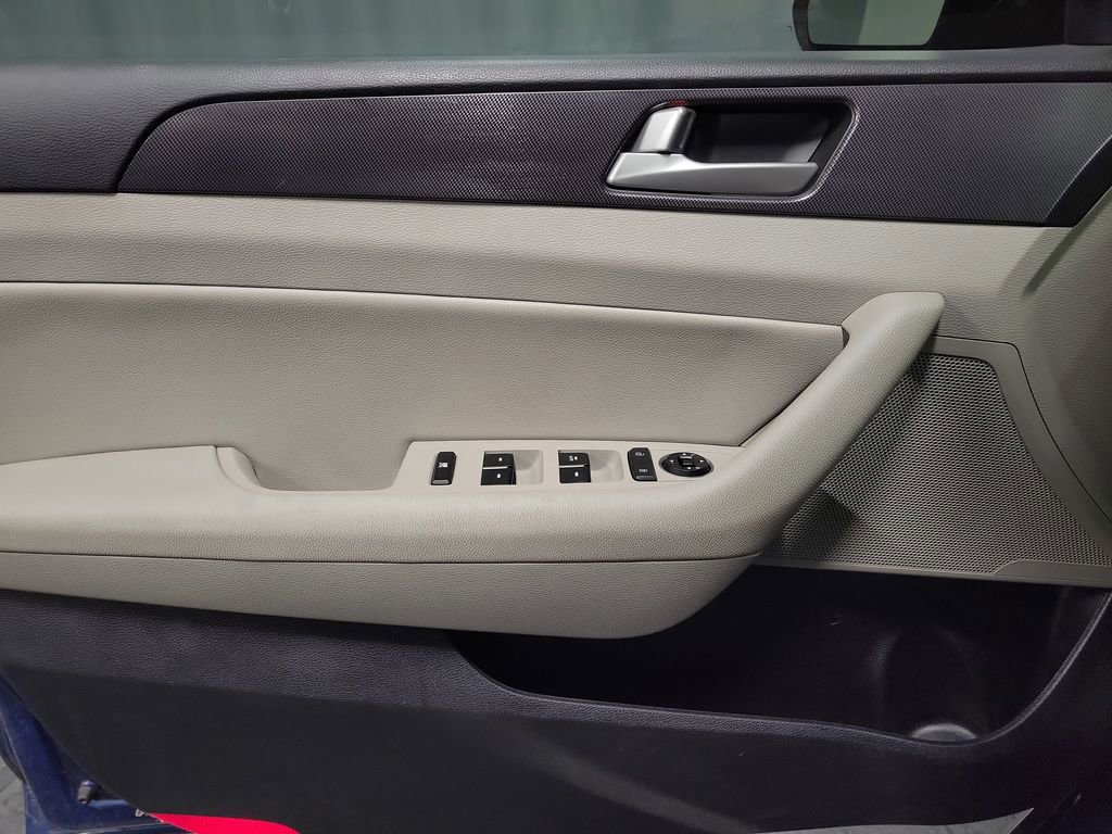 Used 2017 Hyundai Sonata Sport w/ Value Edition Package 02 image 25