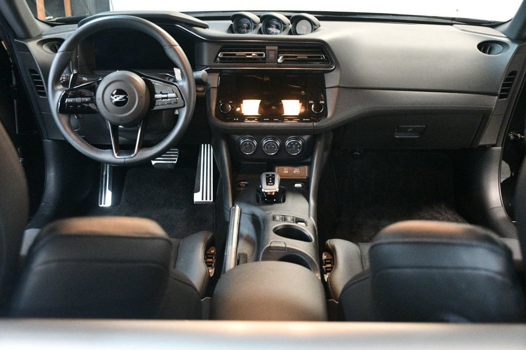 Used 2024 Nissan Z Performance w/ Floor Mat Package RWD image 5