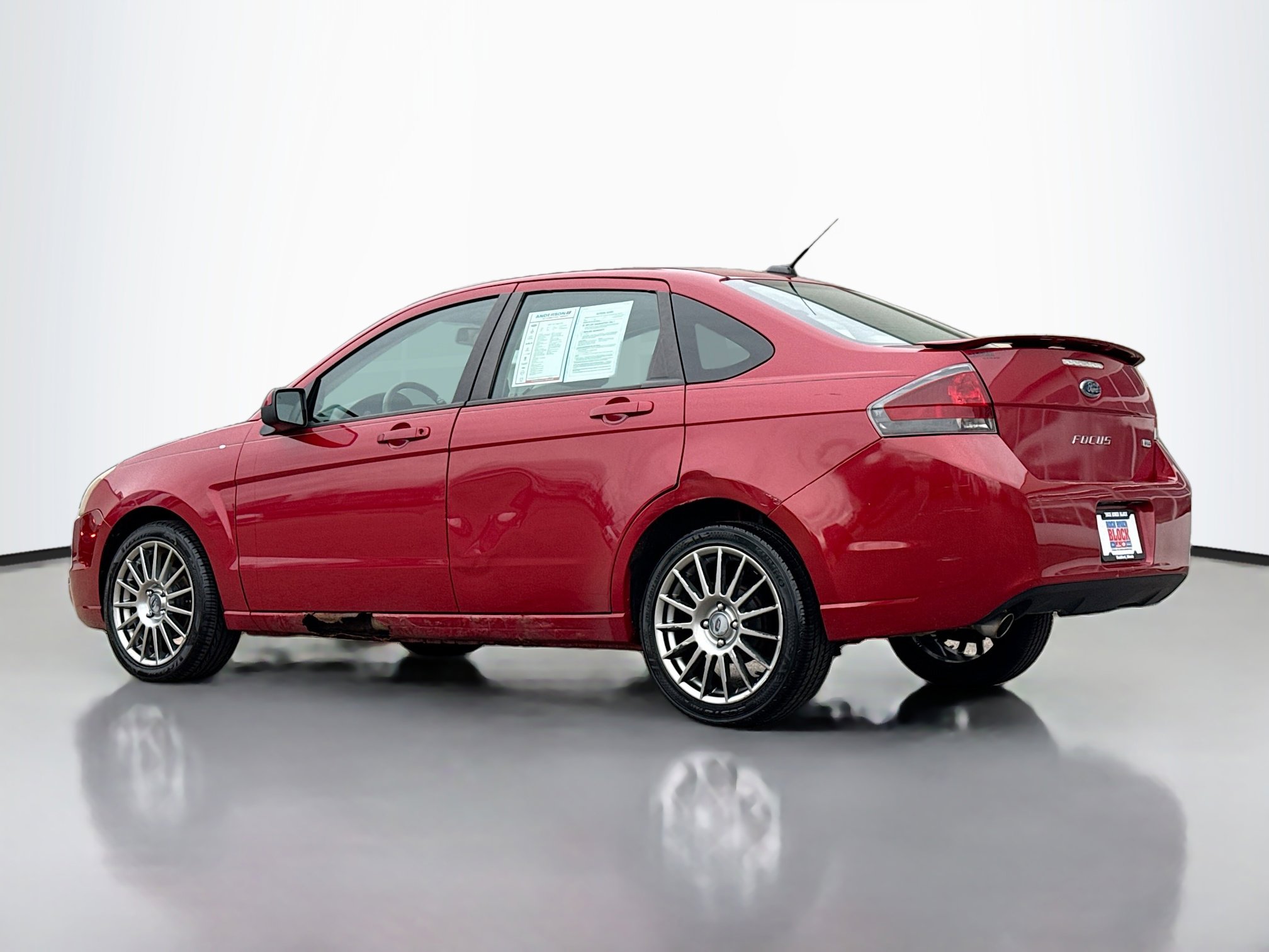 Used 2010 Ford Focus SES image 14