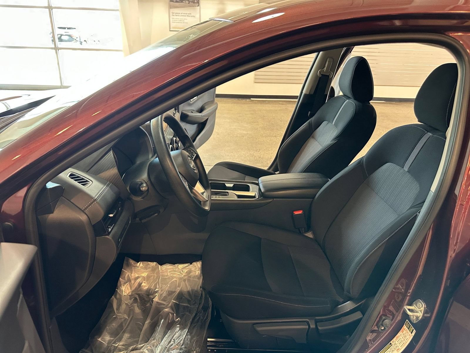Used 2025 Nissan Sentra SV FWD image 25