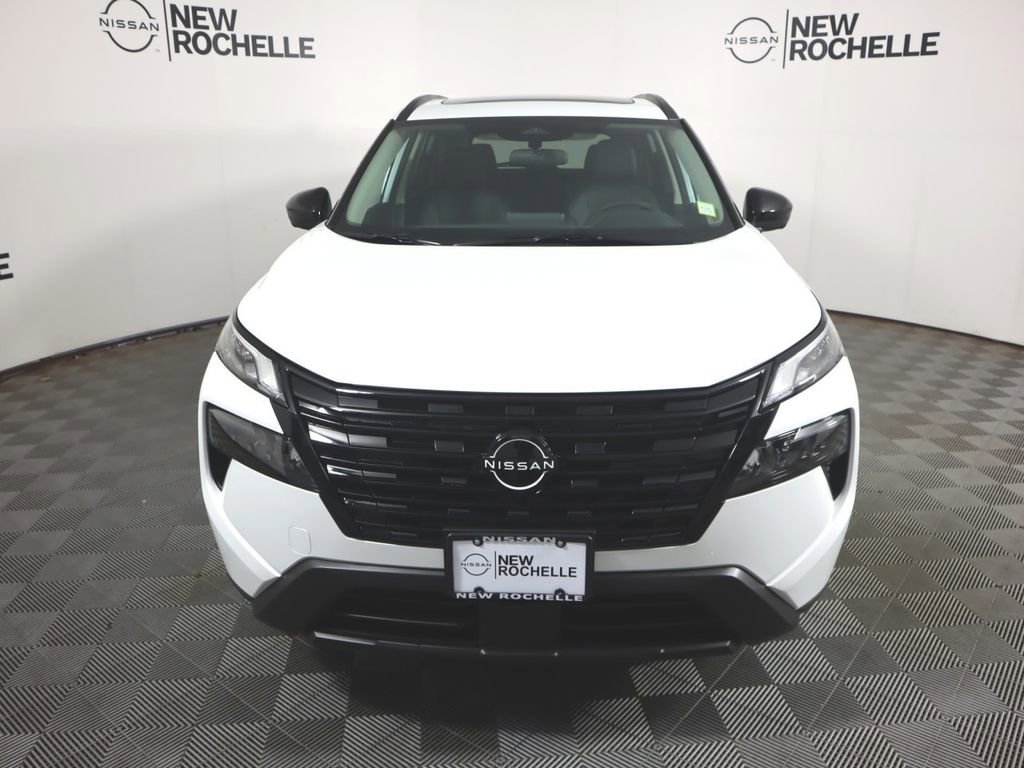 New 2026 Nissan Rogue SV AWD/4WD image 2