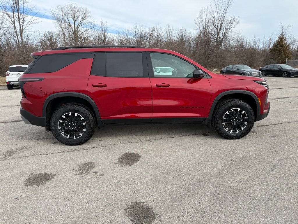 Used 2025 Chevrolet Traverse Z71 w/ Driver Confidence Package AWD/4WD image 6