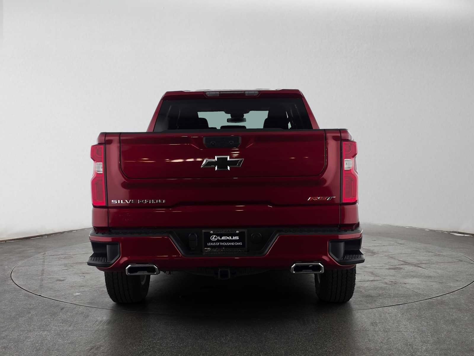 Used 2025 Chevrolet Silverado 1500 RST AWD/4WD image 4