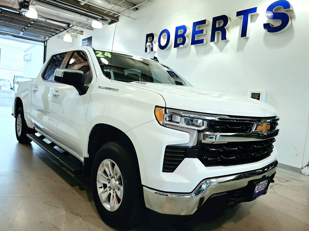 Used 2024 Chevrolet Silverado 1500 LT w/ Protection Package AWD/4WD image 2