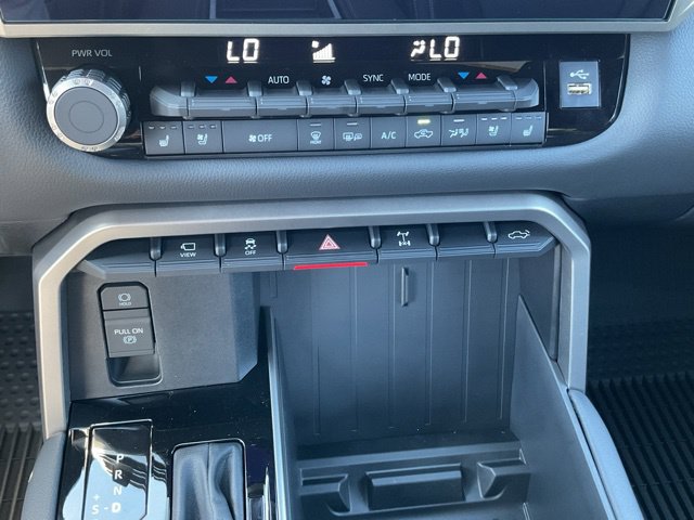 New 2026 Toyota Tundra Limited w/ TRD Off-Road Package AWD/4WD image 27