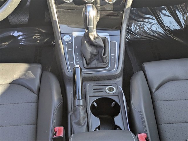 Used 2015 Volkswagen Golf TDI S image 18