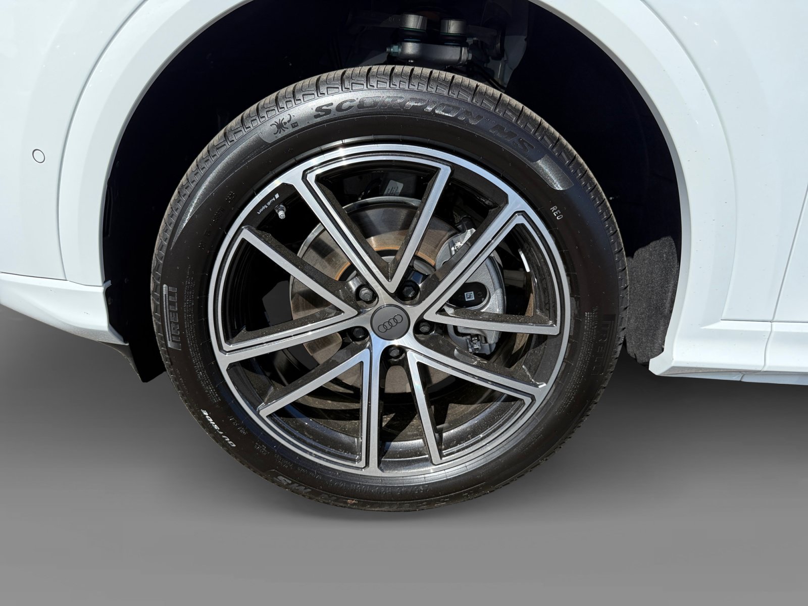New 2026 Audi Q5 Premium Plus AWD/4WD image 9
