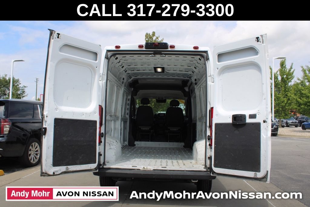 Used 2025 RAM ProMaster 2500 w/ Convenience Group FWD image 9