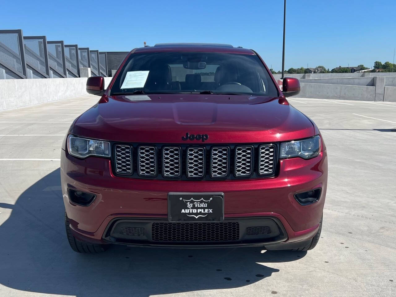 Used 2019 Jeep Grand Cherokee Altitude AWD/4WD image 5