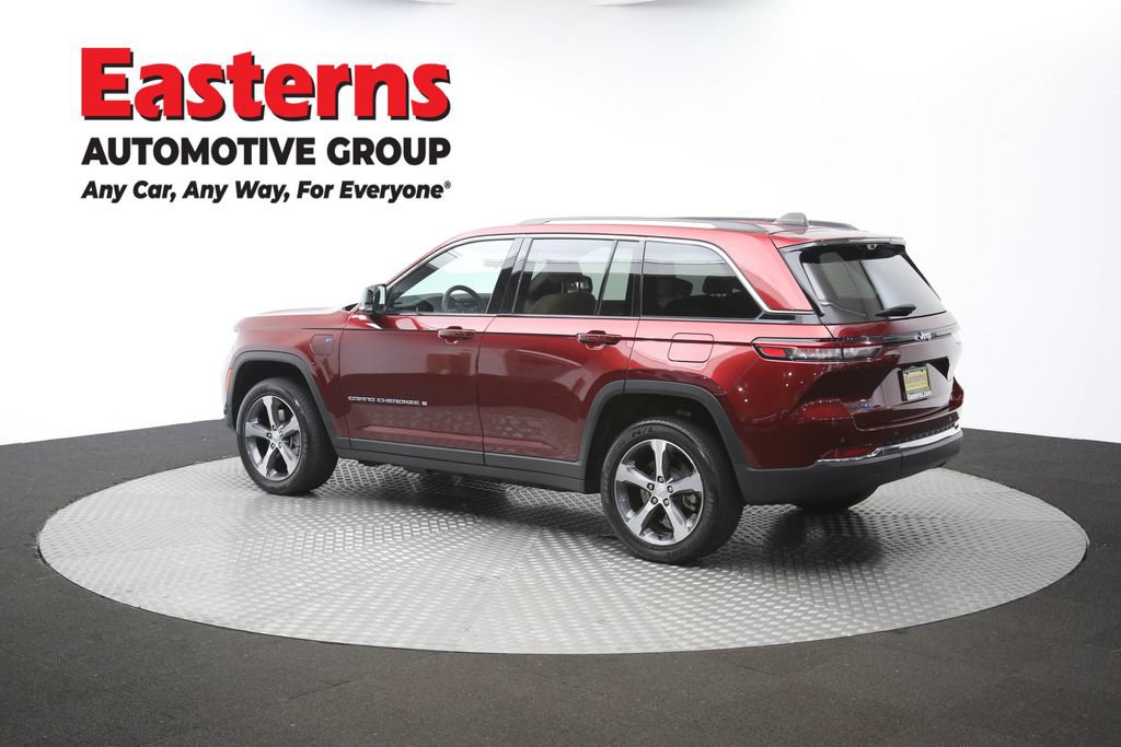 Used 2023 Jeep Grand Cherokee 4WD 4xe w/ Luxury Tech Group II image 65