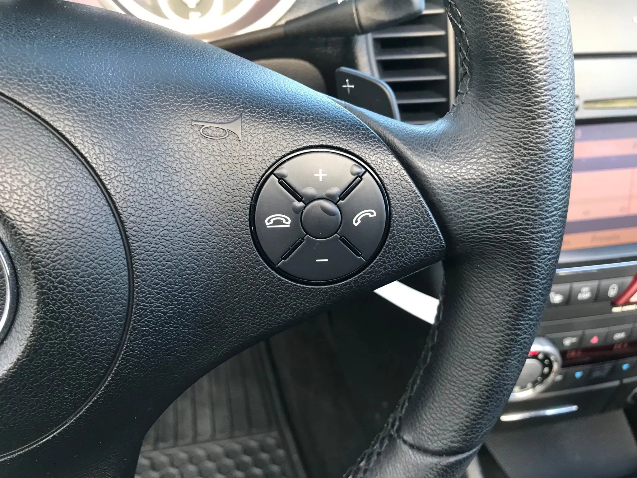 Used 2009 Mercedes-Benz SLK 350 image 17