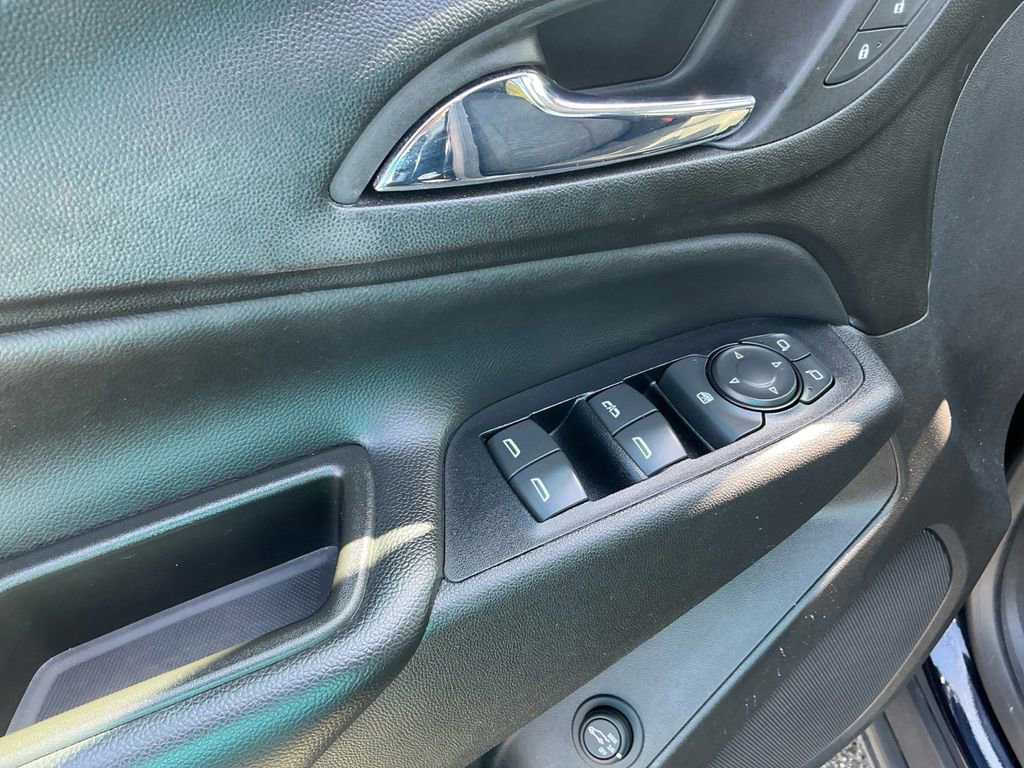 Used 2020 Chevrolet Equinox LT image 16