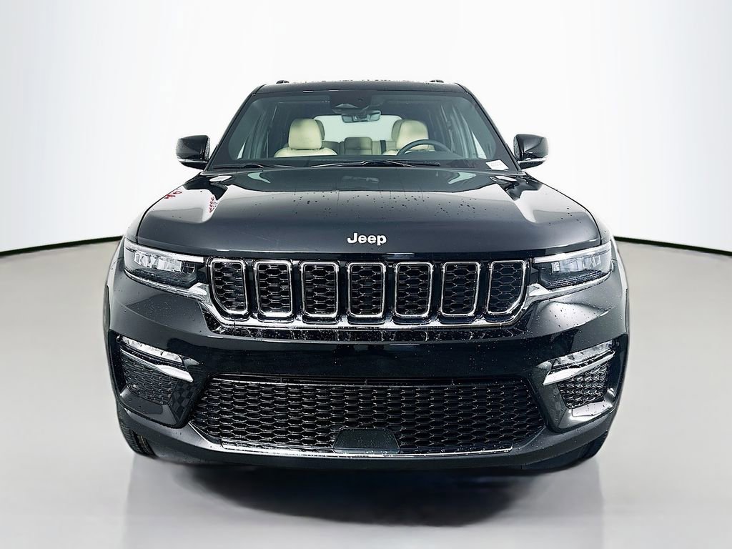 New 2025 Jeep Grand Cherokee Limited RWD image 2