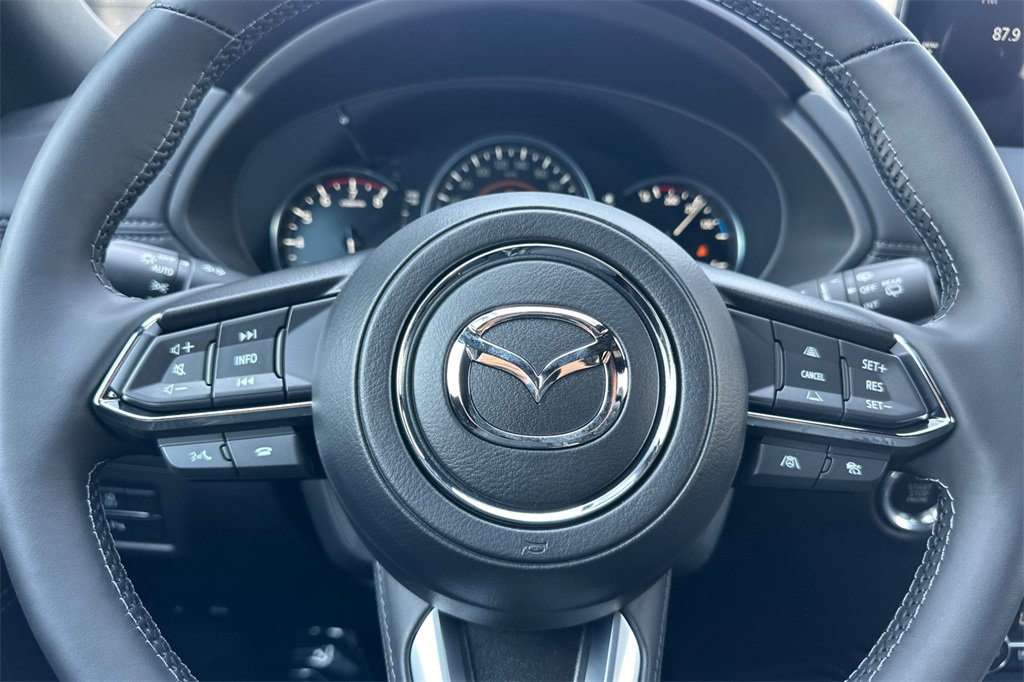 New 2025 MAZDA CX-5 Signature image 24