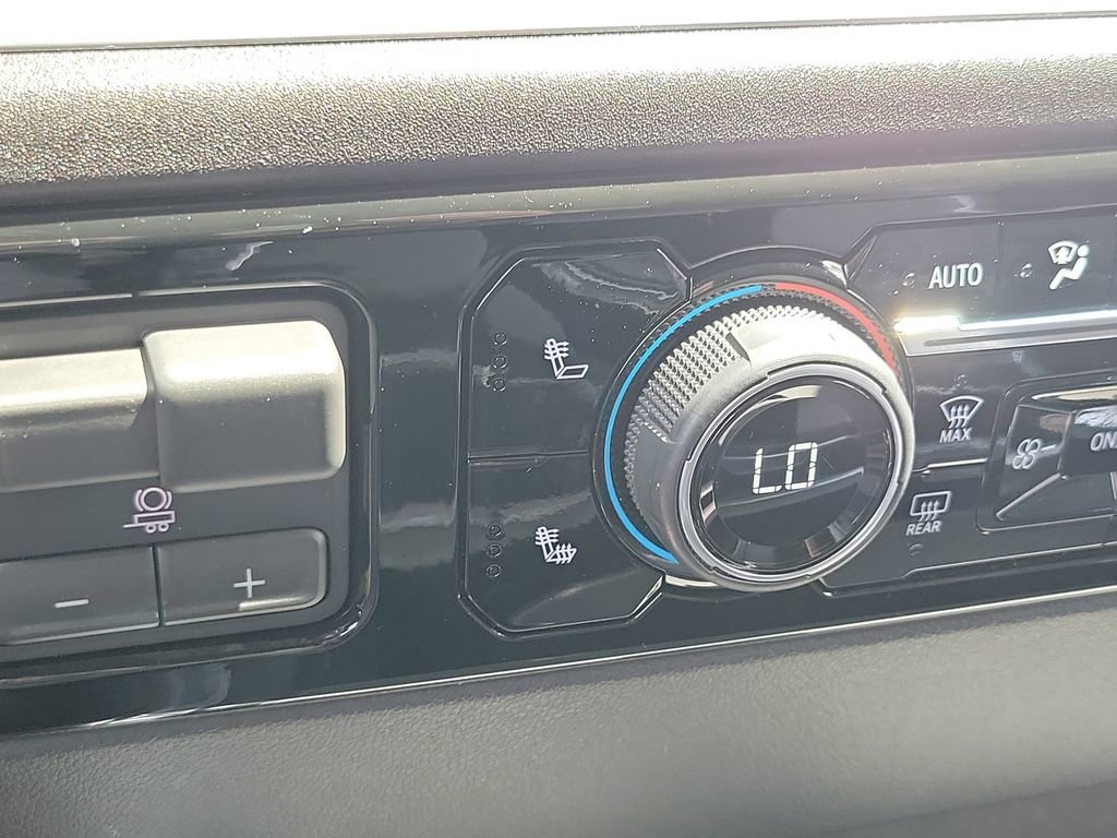 Used 2026 Chevrolet Silverado 3500 LT w/ Trail Boss Package AWD/4WD image 35