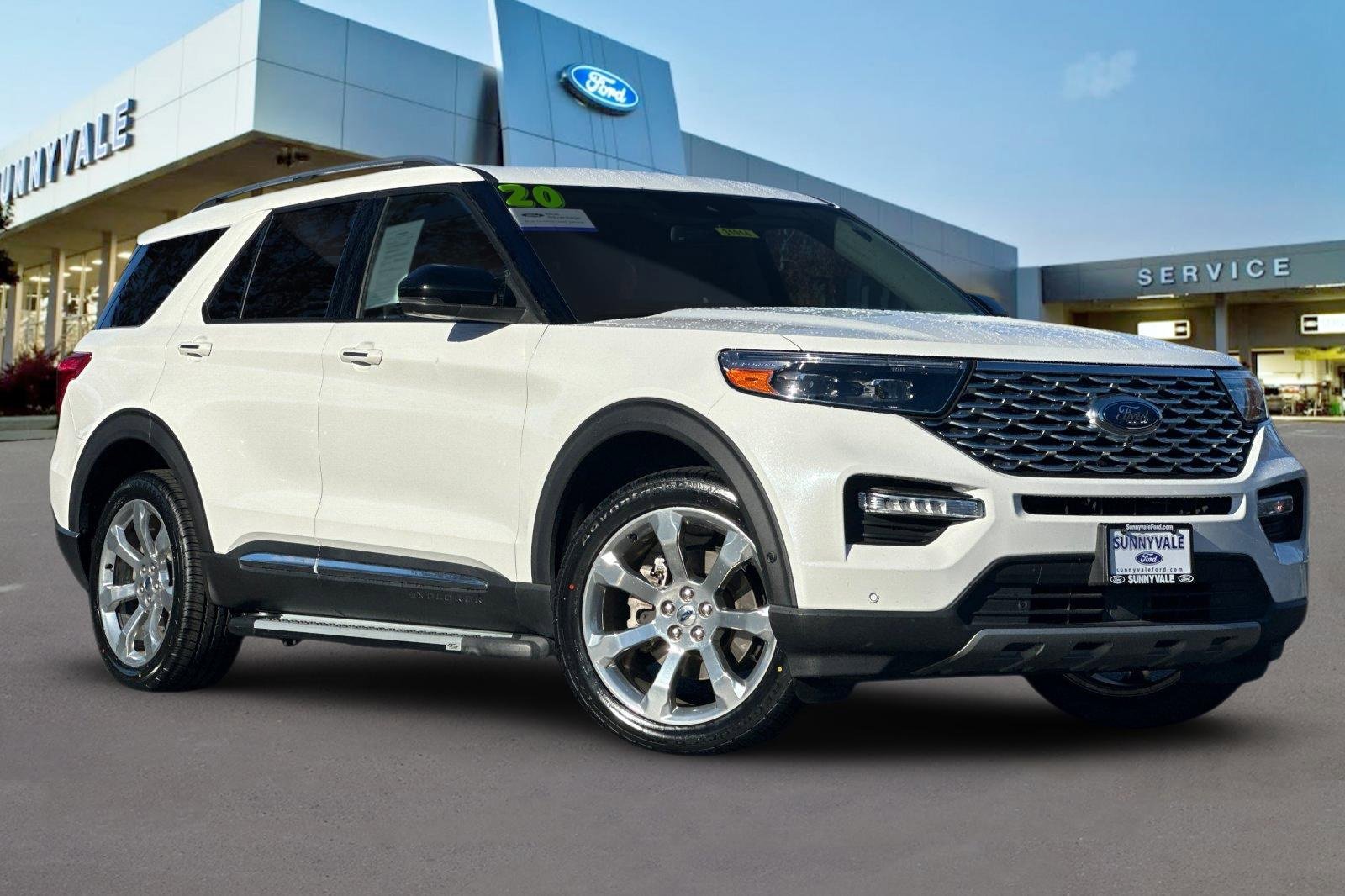 Certified 2020 Ford Explorer Platinum w/ Premium Technology Package image 2