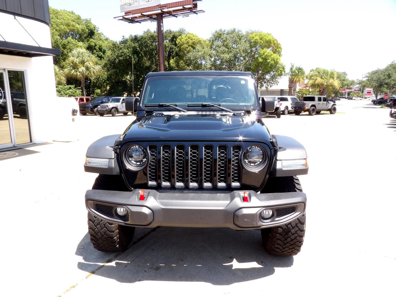 Used 2023 Jeep Gladiator Rubicon w/ LED Lighting Group image 3