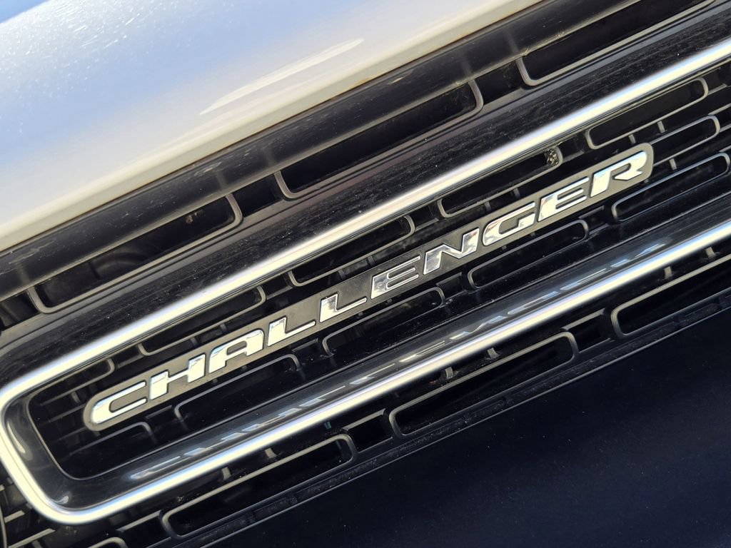 Used 2022 Dodge Challenger R/T w/ Plus Package image 9