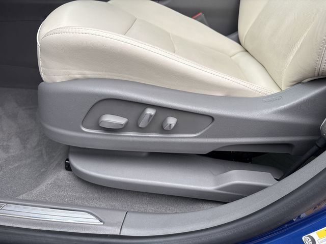 Used 2023 Cadillac XT5 Premium Luxury image 13