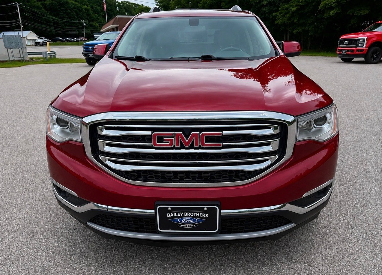 Used 2019 GMC Acadia SLE AWD/4WD image 2
