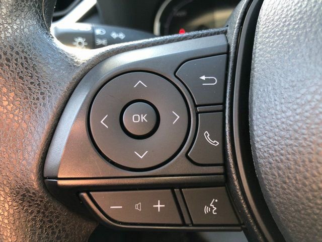 Used 2025 Toyota RAV4 XLE image 4